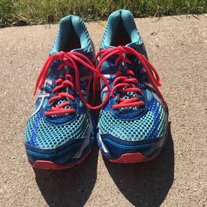 ASICS Gel Cumulus  Women’s Size 9.5